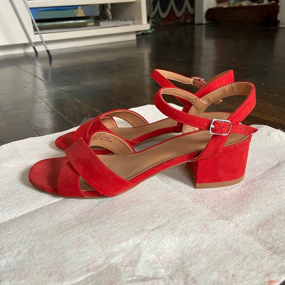 Red Urban Outfitters ankle strap sandals, Size 8 - Picture 2 of 3